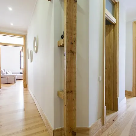 Altido Elegant 3br Apt, 10 Mins To Santa Justa Lift Lisbon