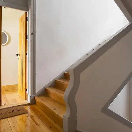 Altido Elegant 3br Apt, 10 Mins To Santa Justa Lift Apartment