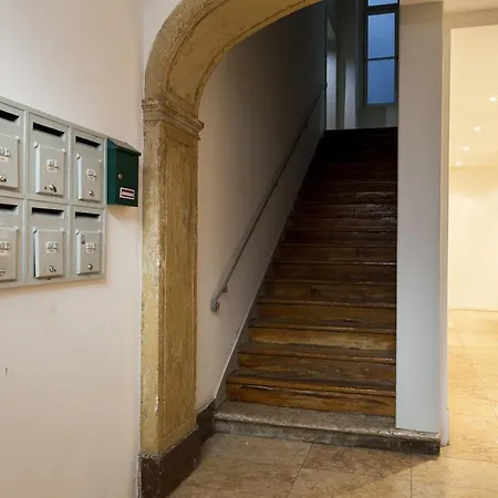 Apartment Altido Elegant 3br Apt, 10 Mins To Santa Justa Lift *